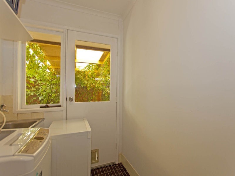 581 LYNE STREET, Albury NSW 2640