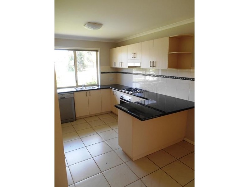 31 KOETONG CRESCENT, Wodonga VIC 3690