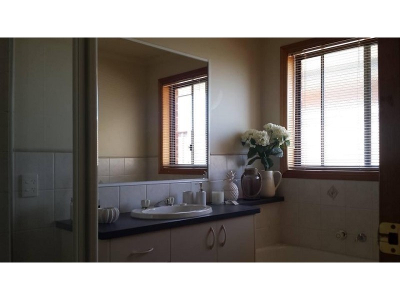 29 AMBROSE CRESCENT, Wodonga VIC 3690