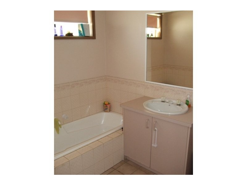 6 HAMER MEWS, Wodonga VIC 3690