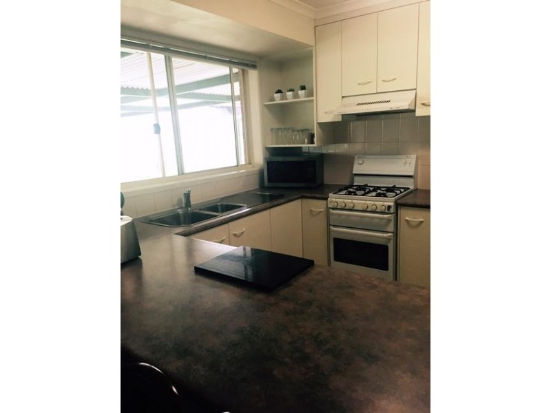 6/207 CADELL STREET, Albury NSW 2640