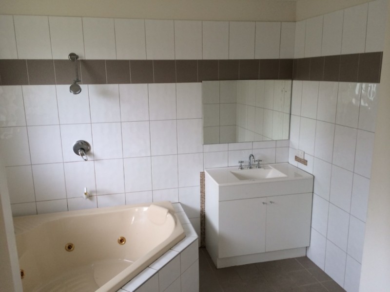 19 LONDON ROAD, Wodonga VIC 3690