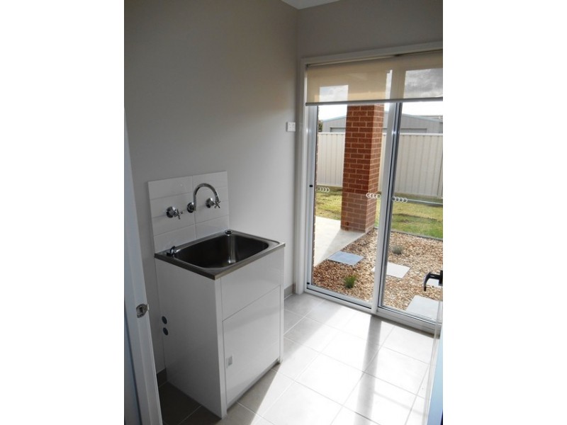 10 JACKA STREET, Wodonga VIC 3690