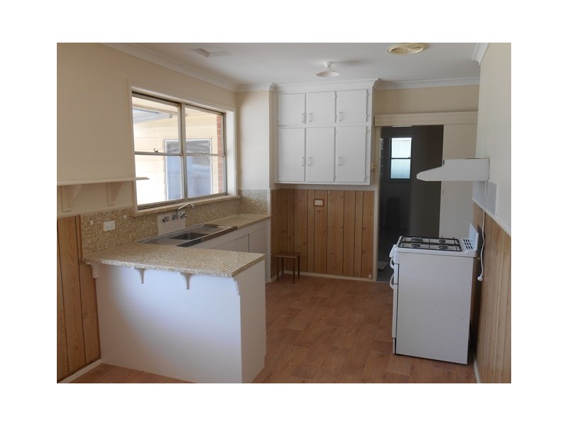 77 WILSON STREET, Wodonga VIC 3690