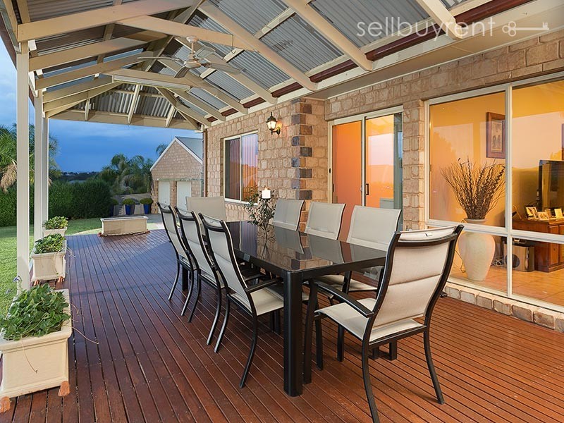 2 FENWICK COURT, Wodonga VIC 3690