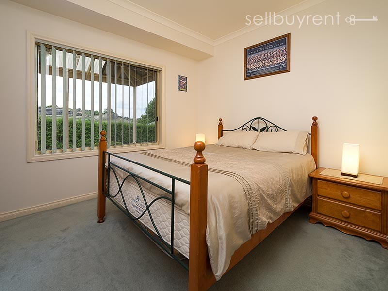 2 FENWICK COURT, Wodonga VIC 3690