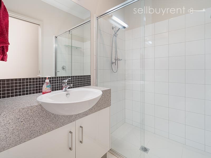 14B RUNDLE STREET, Wodonga VIC 3690