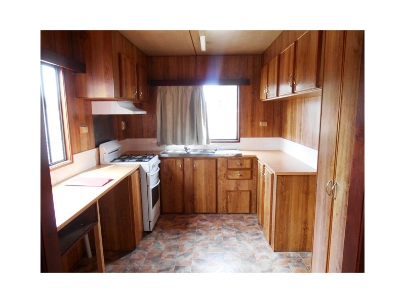 10a CONNESS STREET, Chiltern VIC 3683