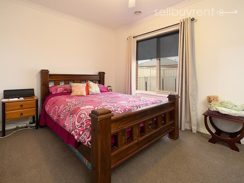 8 GILLMAN TERRACE (OFF BREWER DR), Wodonga VIC 3690