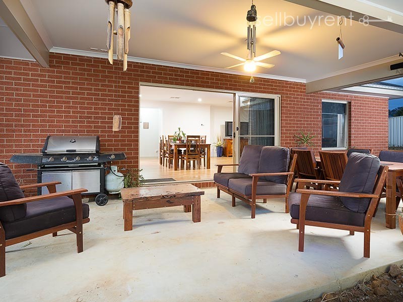 8 GILLMAN TERRACE (OFF BREWER DR), Wodonga VIC 3690