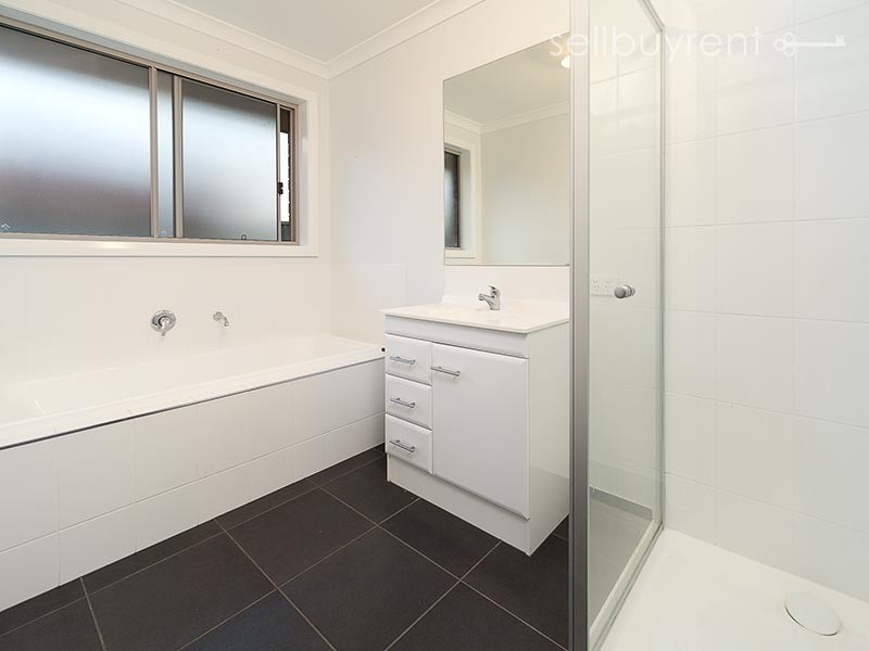 2 VICTORIA CROSS PARADE, Wodonga VIC 3690