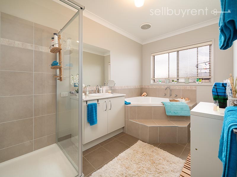 2 INNISBROOK AVENUE, Wodonga VIC 3690