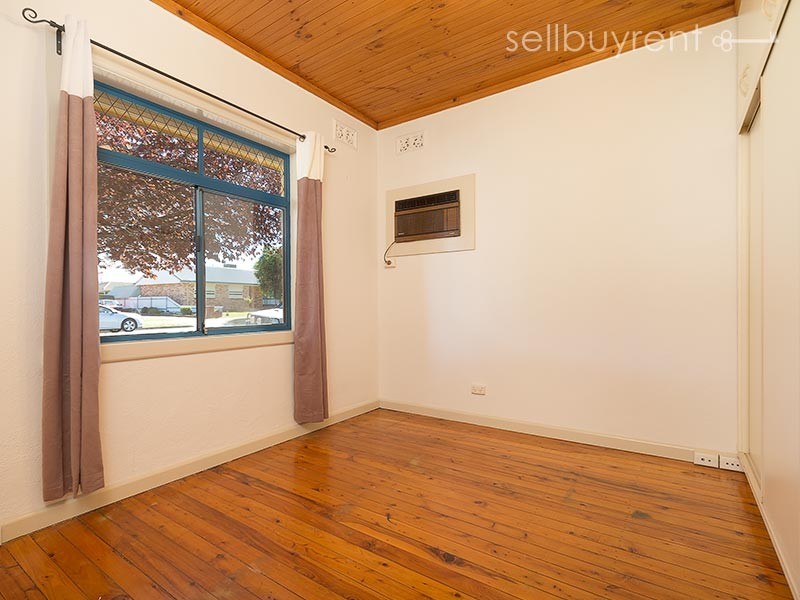 2/424 KOTTHOFF STREET, Lavington NSW 2641