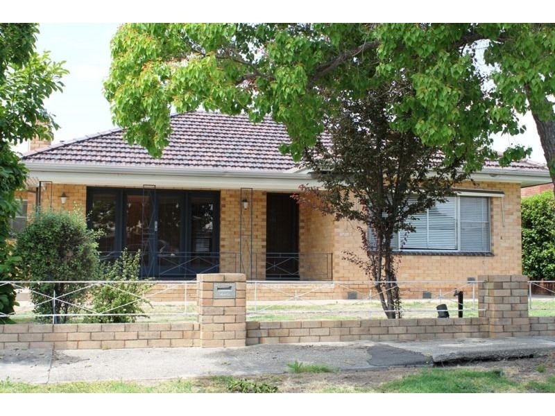 14 TOWER STREET, Wodonga VIC 3690