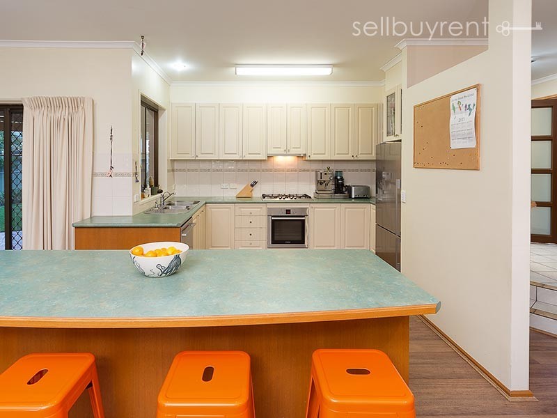 23 MCCULLOCH CRESCENT, Wodonga VIC 3690