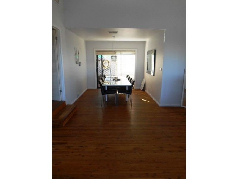 403 CARLMA CRESCENT, Lavington NSW 2641