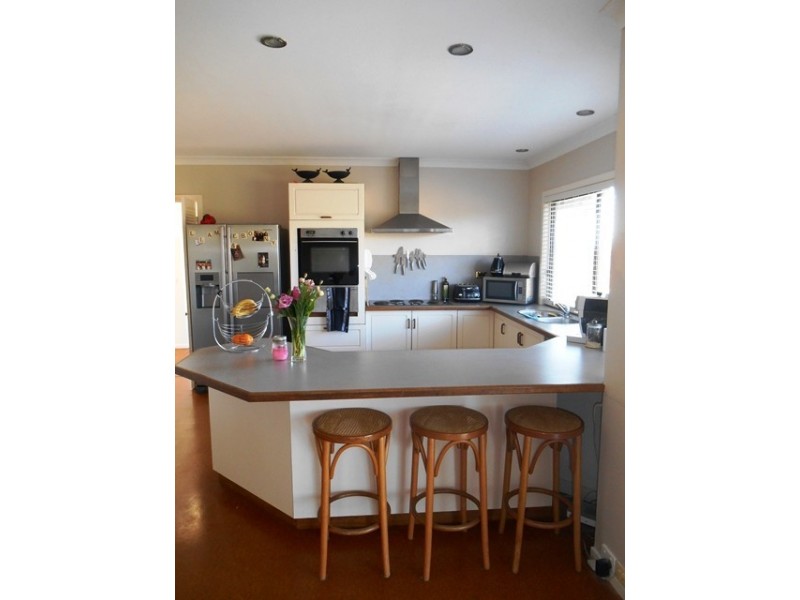 403 CARLMA CRESCENT, Lavington NSW 2641