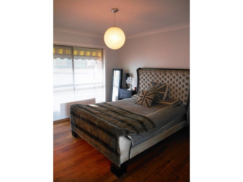 403 CARLMA CRESCENT, Lavington NSW 2641