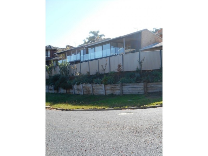 403 CARLMA CRESCENT, Lavington NSW 2641