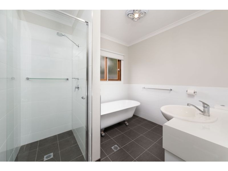 16 CHENERY STREET, Wodonga VIC 3690