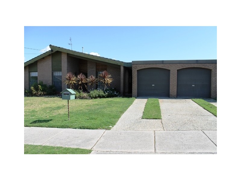 13 PRIMROSE WAY, Wodonga VIC 3690