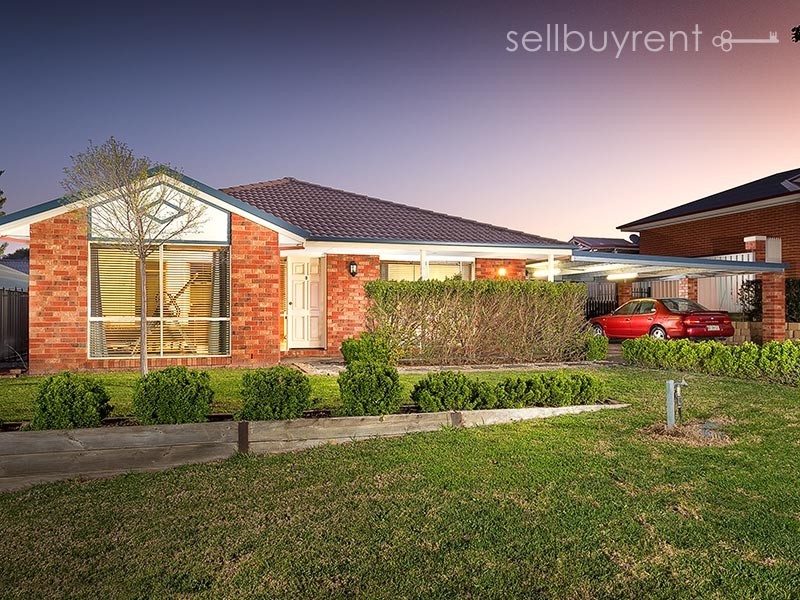 4 BISQUE COURT, Wodonga VIC 3690