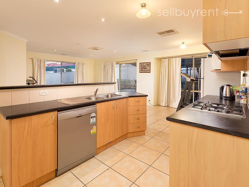 4 BISQUE COURT, Wodonga VIC 3690