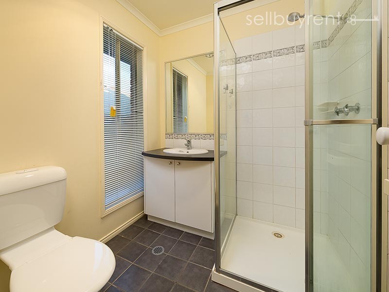 4 BISQUE COURT, Wodonga VIC 3690