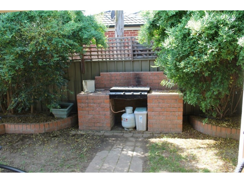 8 Ty Court, West Wodonga VIC 3690