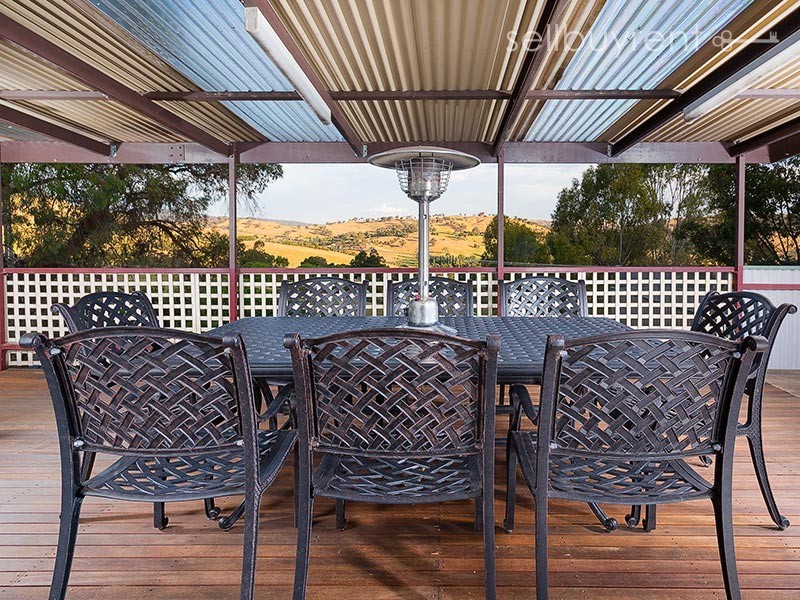 13 BEARDMORE STREET, Bethanga VIC 3691