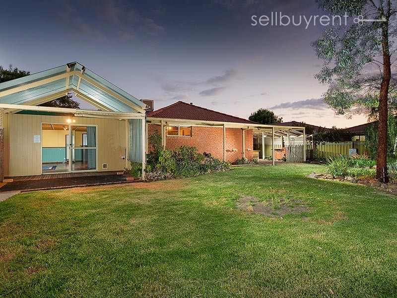 24 CAMPBELL AVENUE, Wodonga VIC 3690