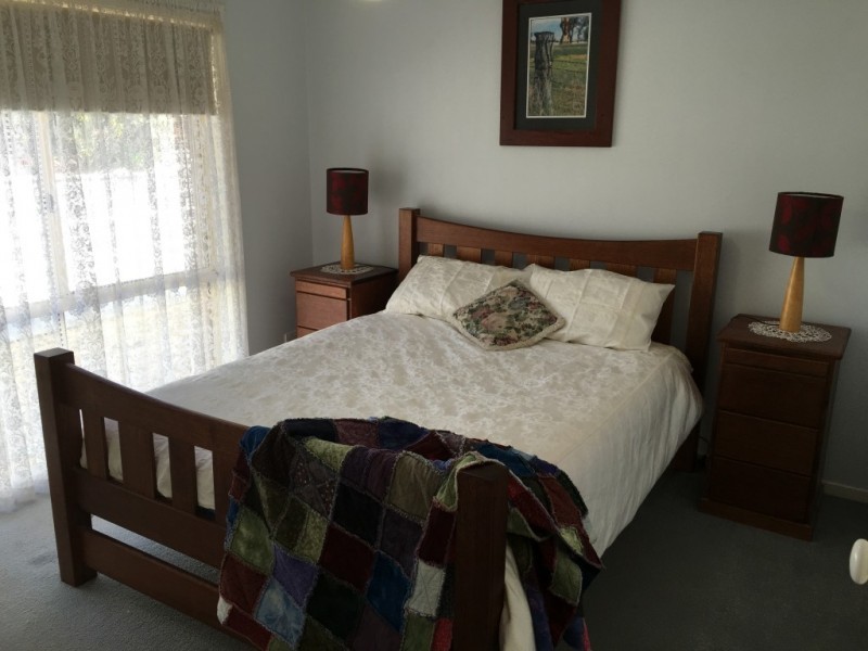 2/51 Azure Drive, West Wodonga VIC 3690