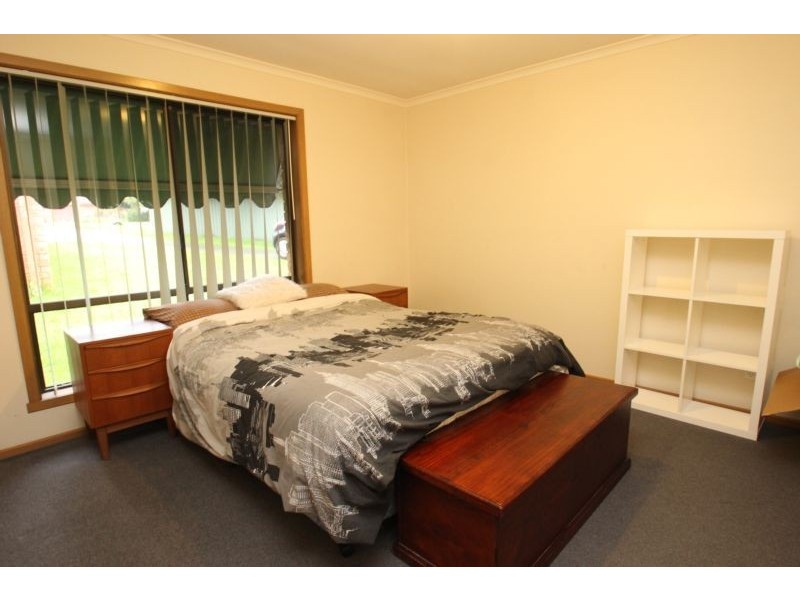 2/12 McMahon Place, Wodonga VIC 3690