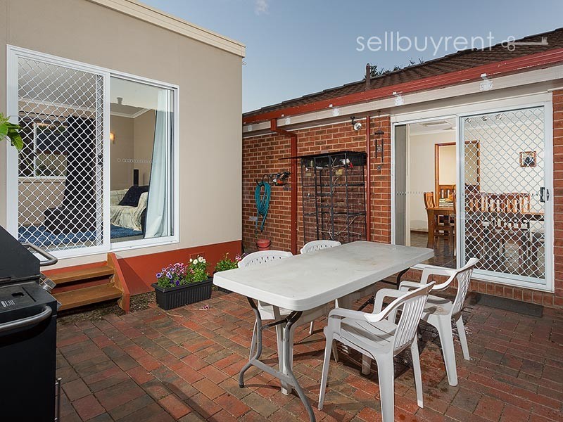 17 MCFARLAND ROAD, Wodonga VIC 3690