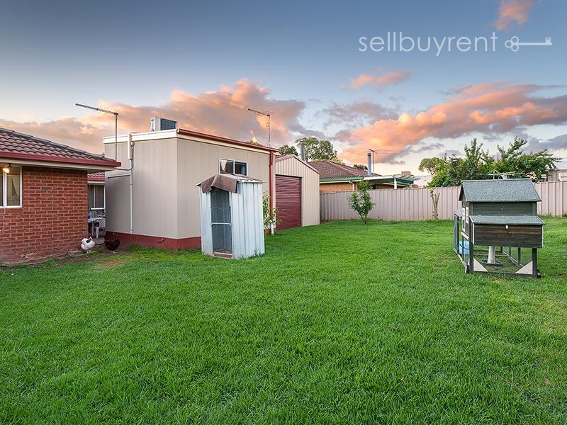 17 MCFARLAND ROAD, Wodonga VIC 3690