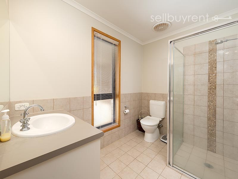 30 THORNEYCROFT AVENUE, Wodonga VIC 3690