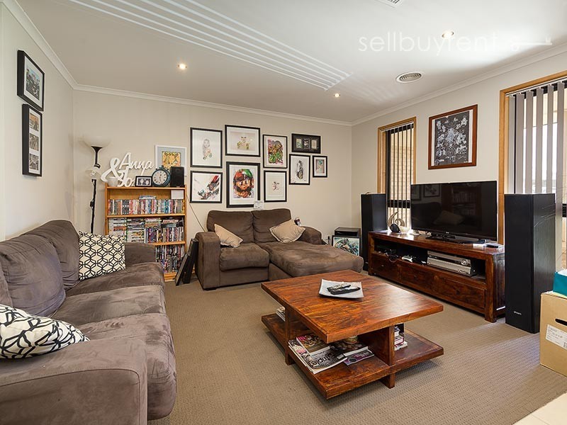 30 THORNEYCROFT AVENUE, Wodonga VIC 3690