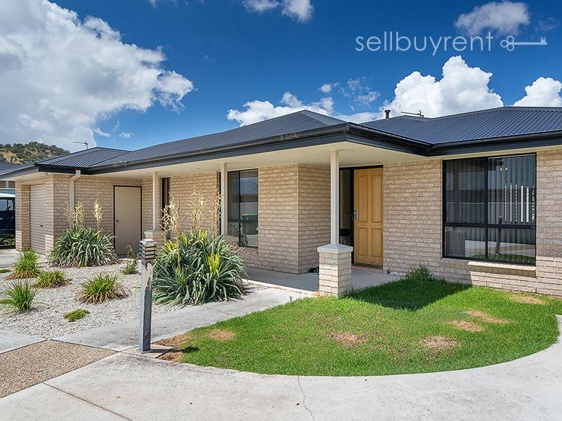 30 THORNEYCROFT AVENUE, Wodonga VIC 3690