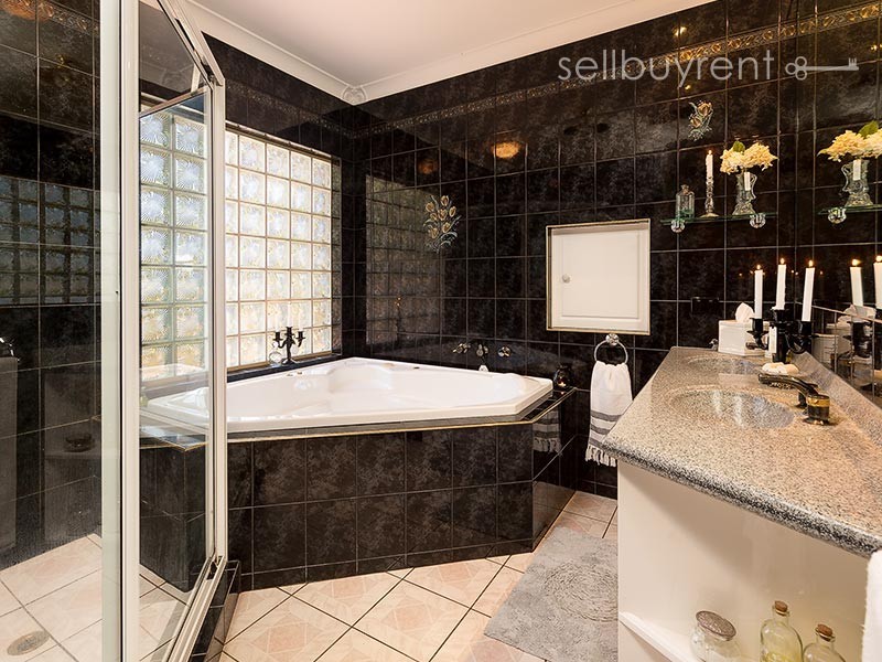 3 McGAFFIN’S ROAD, Wodonga VIC 3690