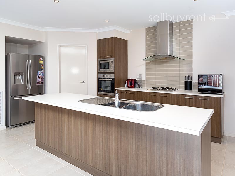 28 VICTORIA CROSS PARADE, Wodonga VIC 3690