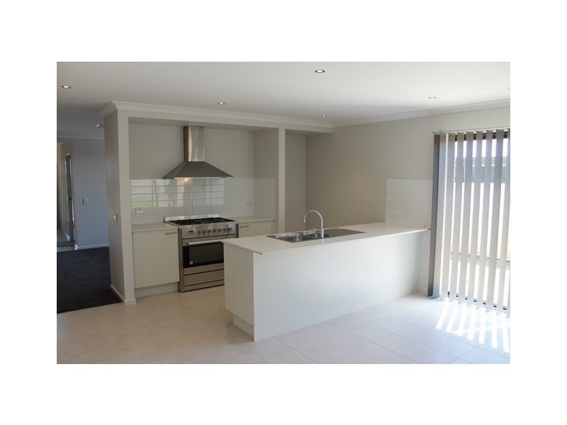 9 MACKAY STREET, Wodonga VIC 3690