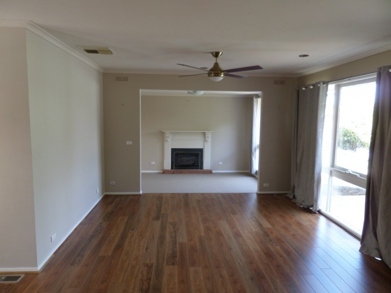 19 COOK PLACE, Wodonga VIC 3690