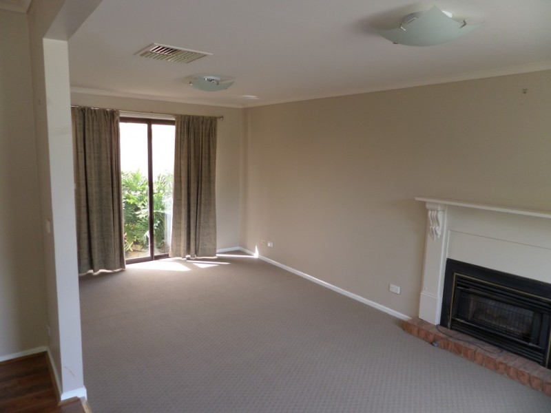 19 COOK PLACE, Wodonga VIC 3690