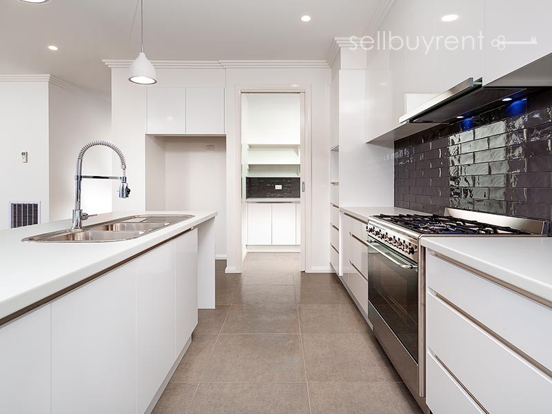 11 KESTREL CIRCUIT, Wodonga VIC 3690