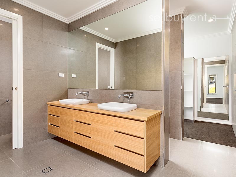 11 KESTREL CIRCUIT, Wodonga VIC 3690