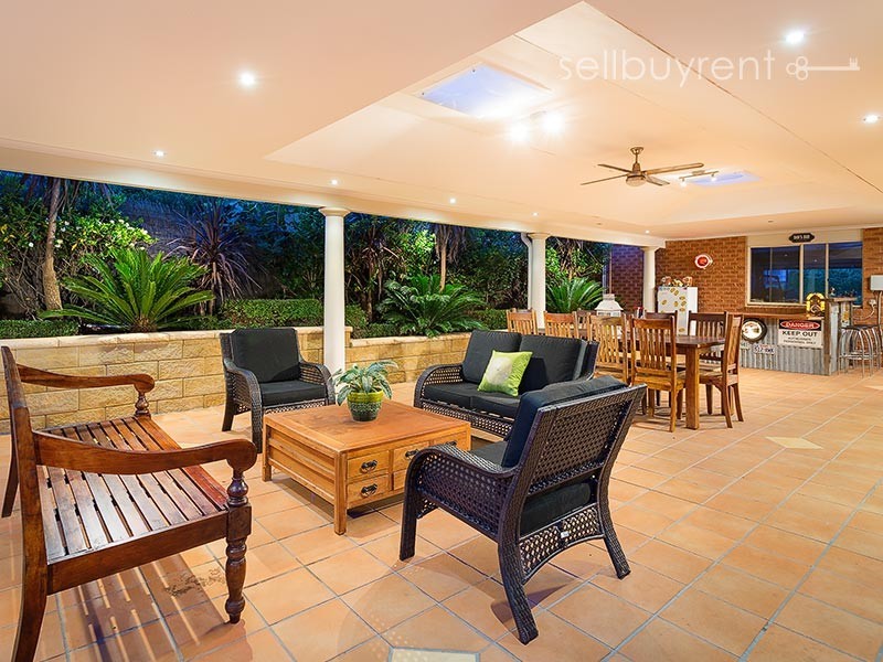 17 AVONDALE DRIVE, Wodonga VIC 3690