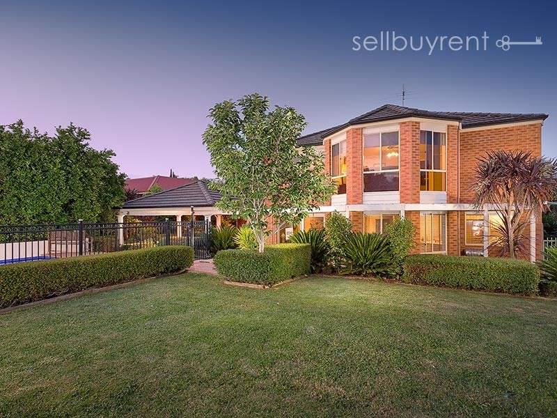 17 AVONDALE DRIVE, Wodonga VIC 3690