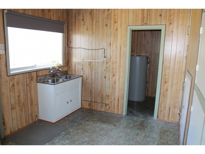 145 LAWRENCE STREET, Wodonga VIC 3690