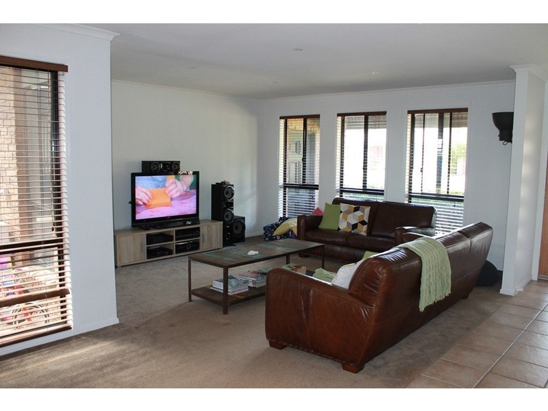 5 HOOK COURT, Wodonga VIC 3690