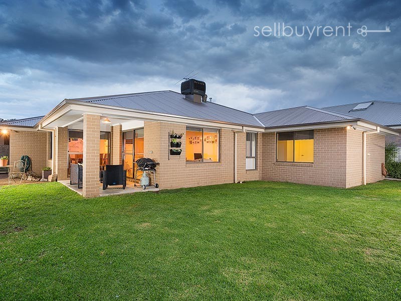 42 BREMER AVENUE, Wodonga VIC 3690
